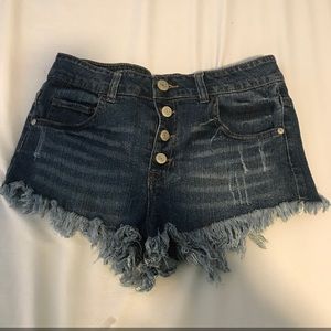(SOLD) Denim Button-up High Waisted Shorts ✨